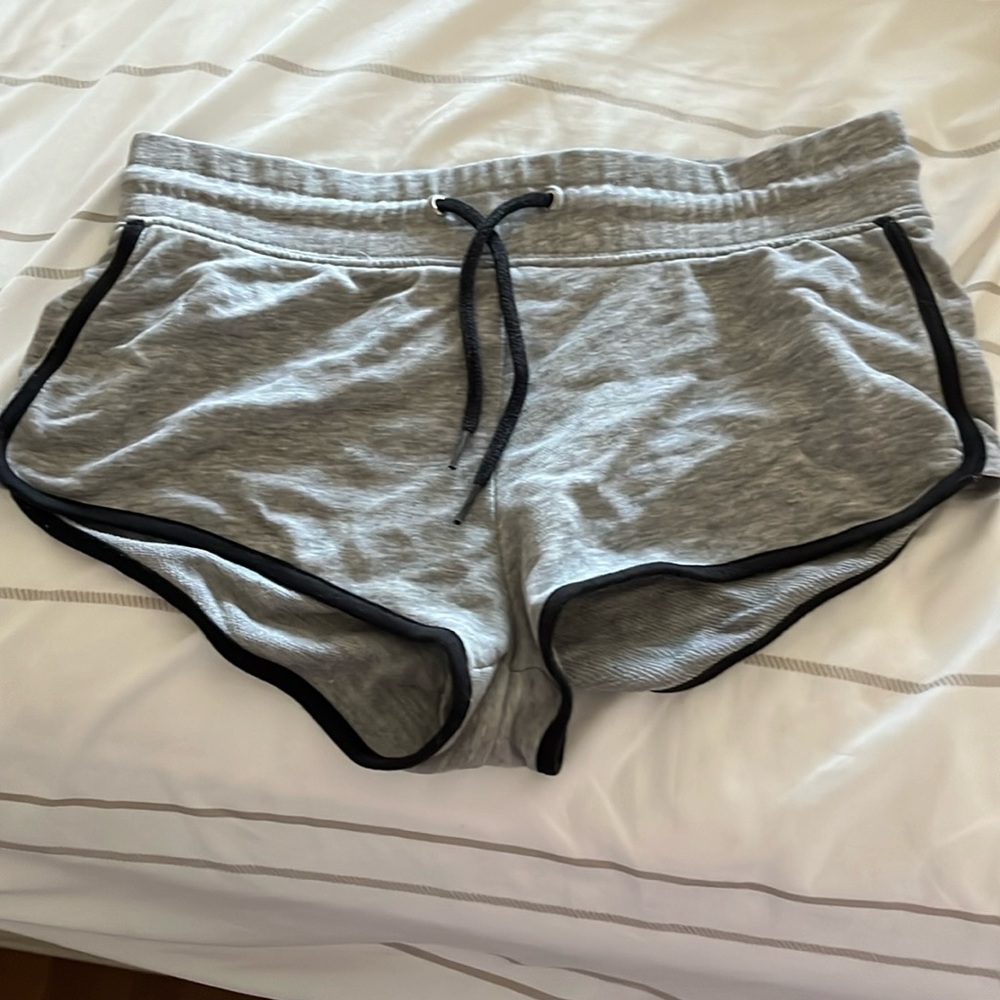 Short shorts